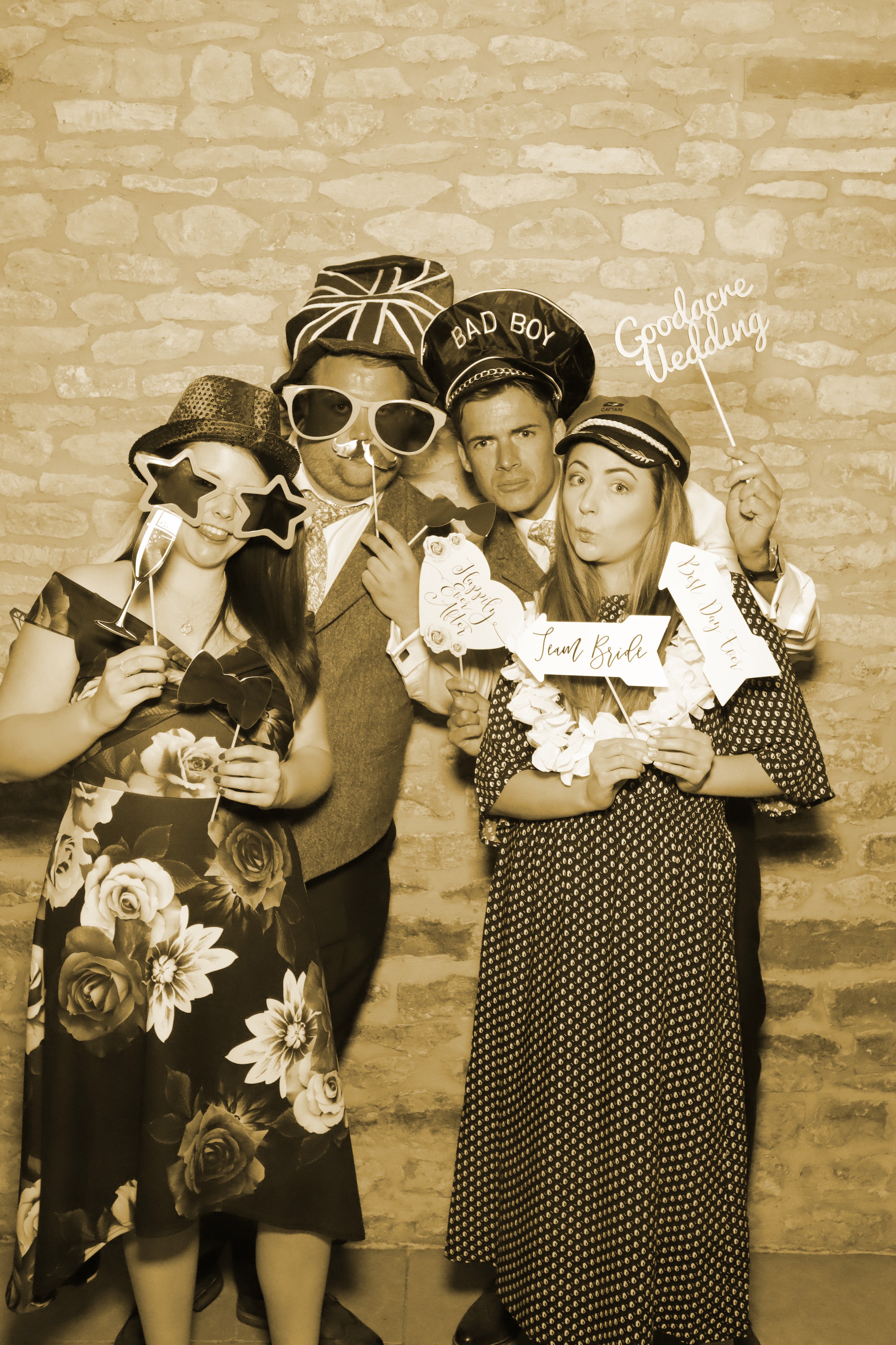Natalie & Jack’s Wedding | View more photos from the event at gallery.myphotoboothexperience.co.uk/u/MyPhotoBoothExperienceLtd/Natalie-Jack’s-Wedding